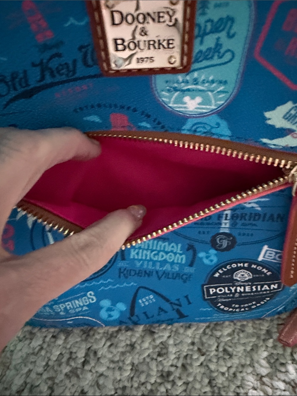 Dooney & Bourke Disney Vacation Club Workd of Treasures - Picture 3 of 10